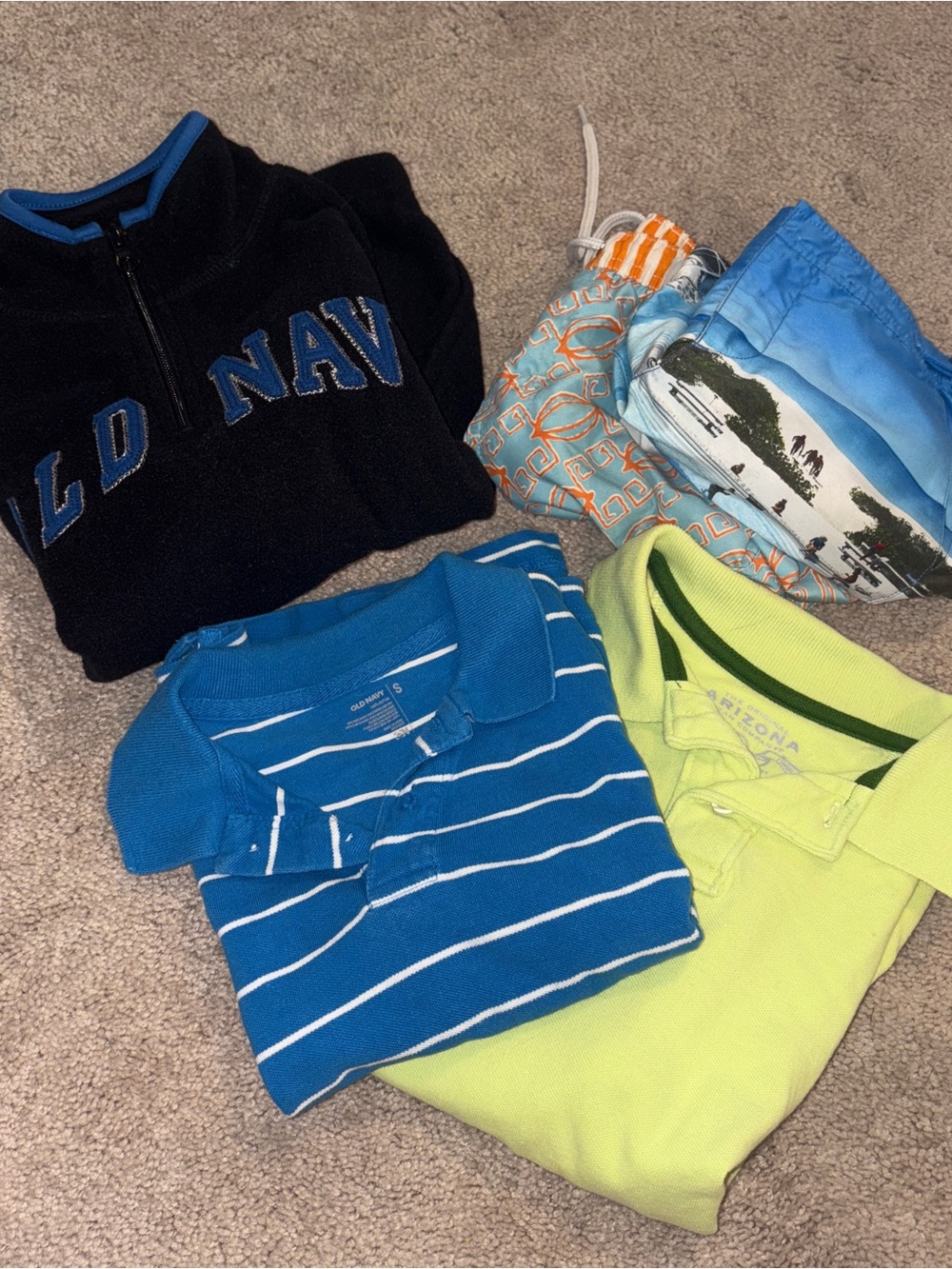 Boy’s Clothing Bundle Size: S (5 pc)